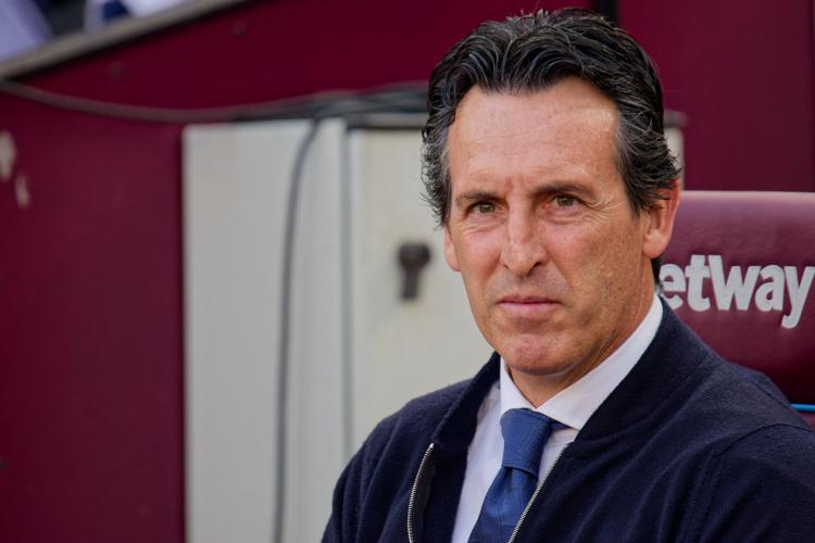 其中出售雅, 已经与球员